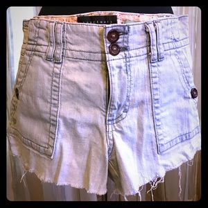 Sanctuary denim “Peace” shorts Size 28